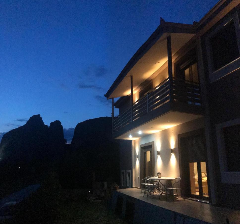 Villa Under Meteora Калампака Екстериор снимка