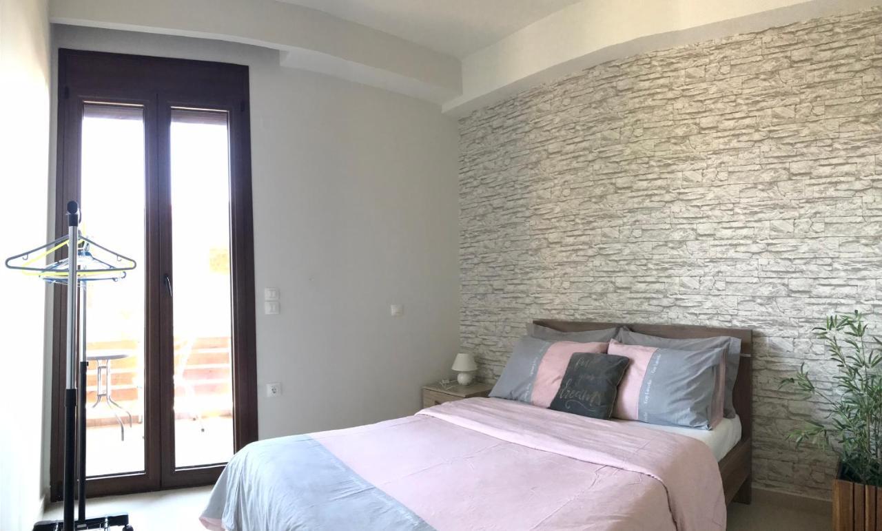 Villa Under Meteora Калампака Екстериор снимка